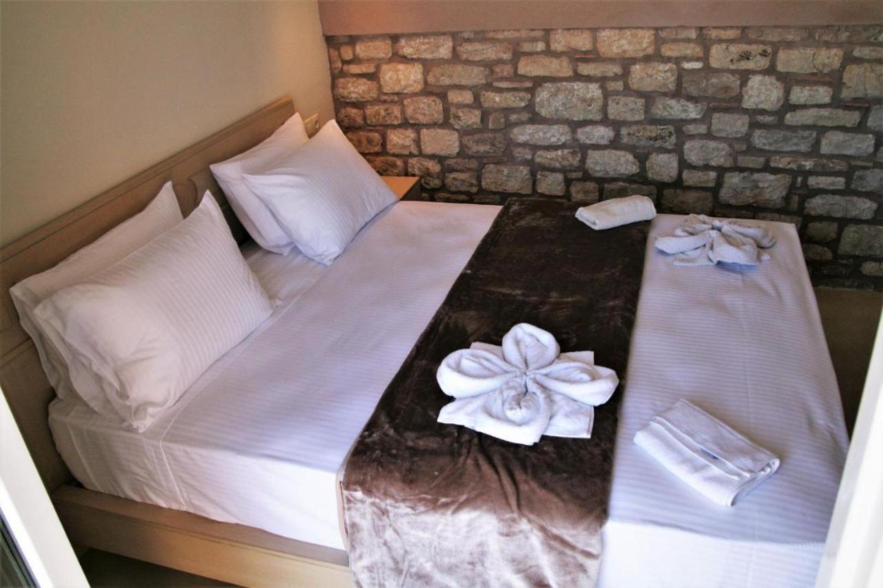 Stone Bay In Messinia Kalamaki Area Apartment *