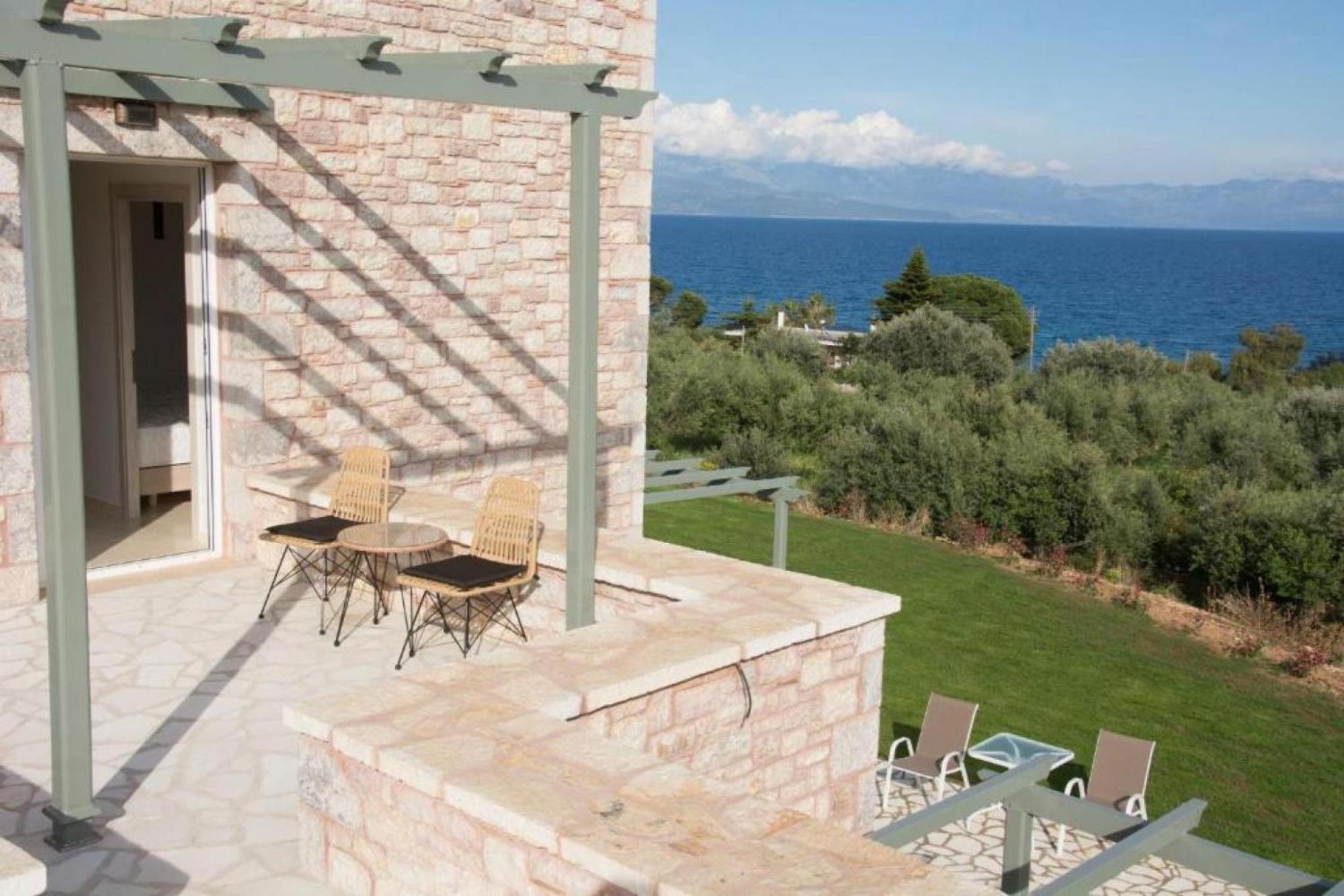 Stone Bay In Messinia Kalamaki Area Apartment *